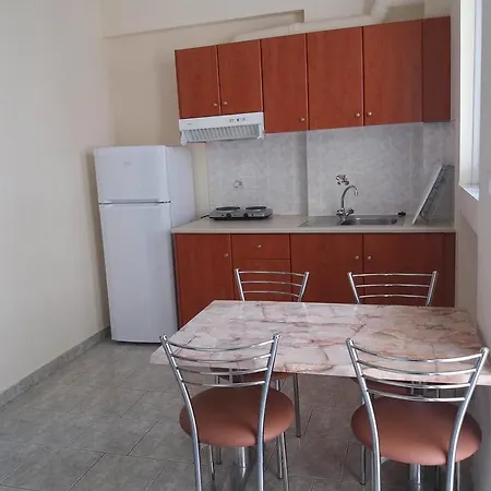 Aparthotel Garyfallia