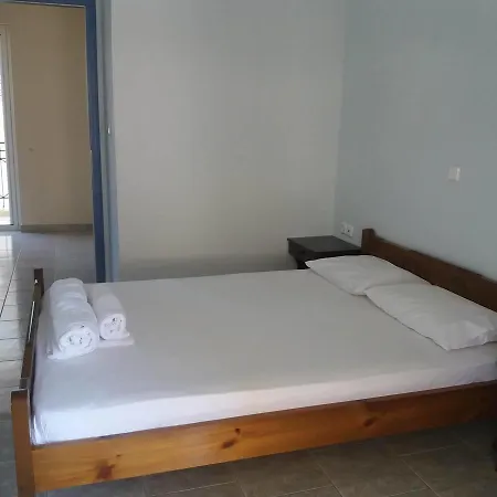 Aparthotel Garyfallia