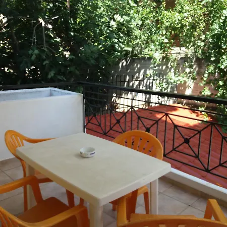 Garyfallia Aparthotel 3*