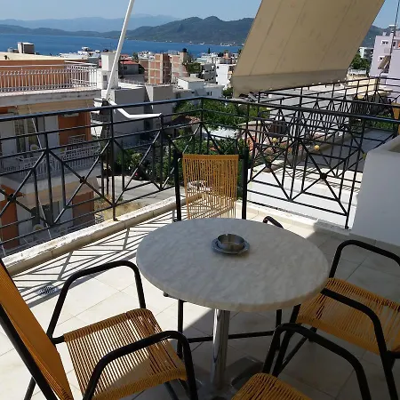 Aparthotel Garyfallia